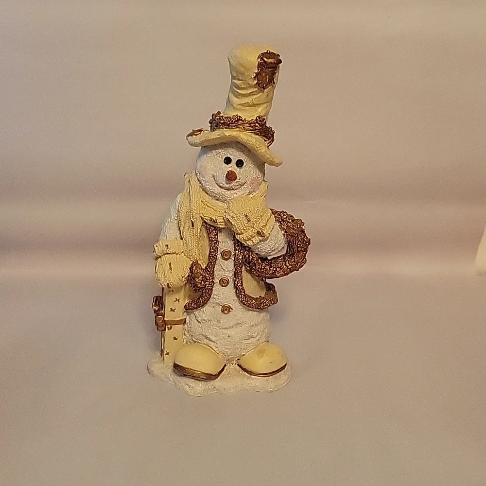 Snowman Statue